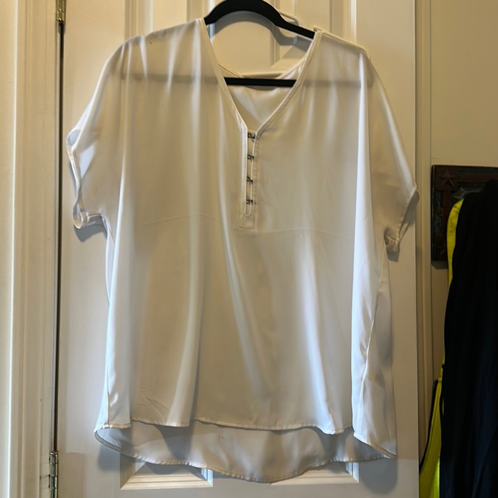 Maurices white dress tee XXL